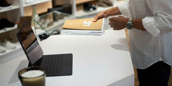 El mito del "Portal B2B" (y por qué tu marca de moda está perdiendo el paso)