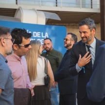 Jose Antonio Pina Ceo de Go2B recogiendo el premio por mejor iniciativa privada tecnológica